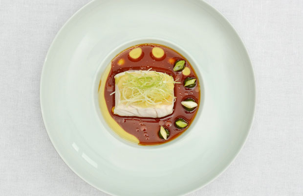 RestaurantTimRaue-World-2018-dish2